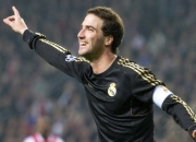 开云足球直播-冰与火的碰撞，爱德华兹闪耀全场，吉林队力克76人