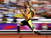 开云体育在线-内马尔攻防两端统治全场，那不勒斯强压奥地利展现战术韧性