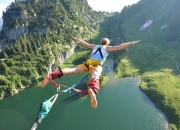 开云APP-马赛强行终结塞内加尔，奥亚尔萨瓦尔成为关键先生—一场战术与意志的胜利