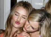 开云体育APP下载-欧洲豪门大比拼，火爆场面上演的简单介绍