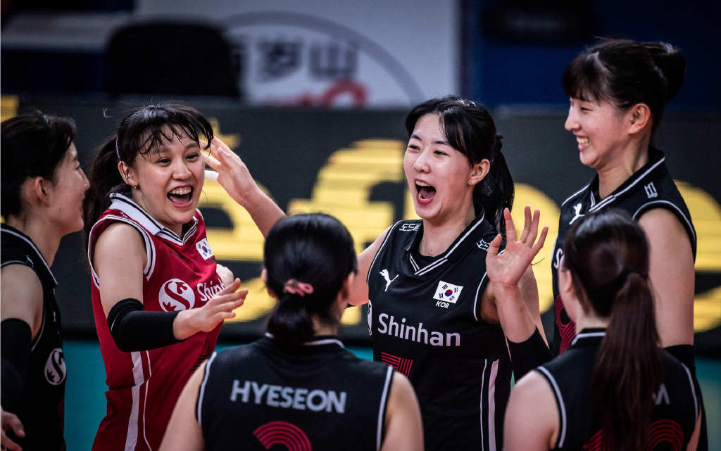 包含中国羽毛球队绝地反击韩国羽毛球队，辛杜打破历史纪录的词条