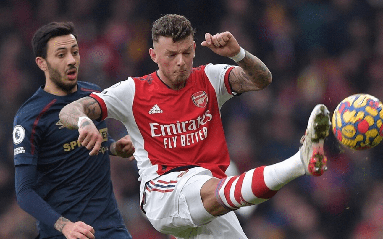 阿森纳全取三分,升入积分榜前列的简单介绍 阿森纳全取三分,升入积分榜前列的简单介绍