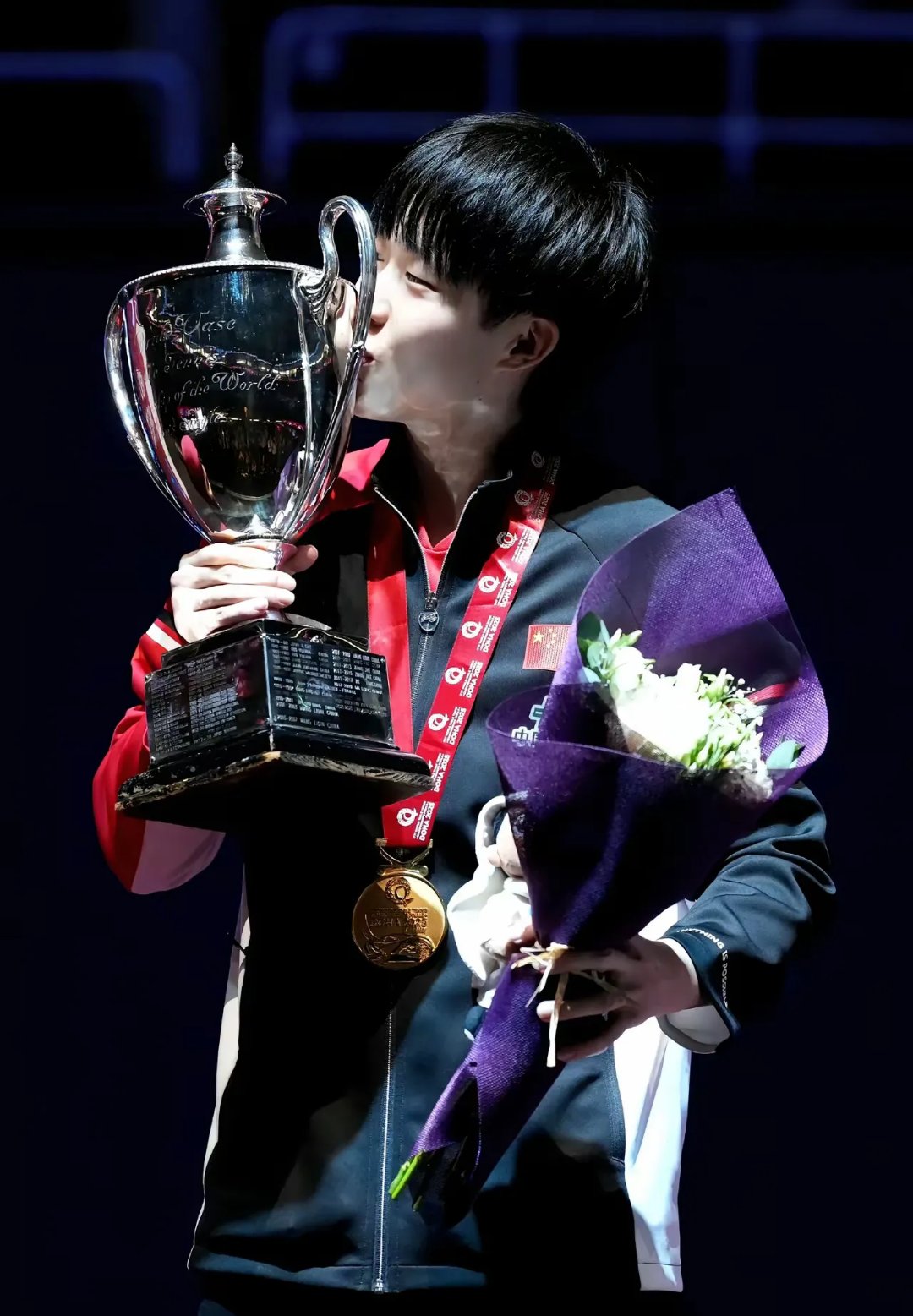 包含法国乒乓球队强势奥地利乒乓球队，王皓爆发神勇的词条