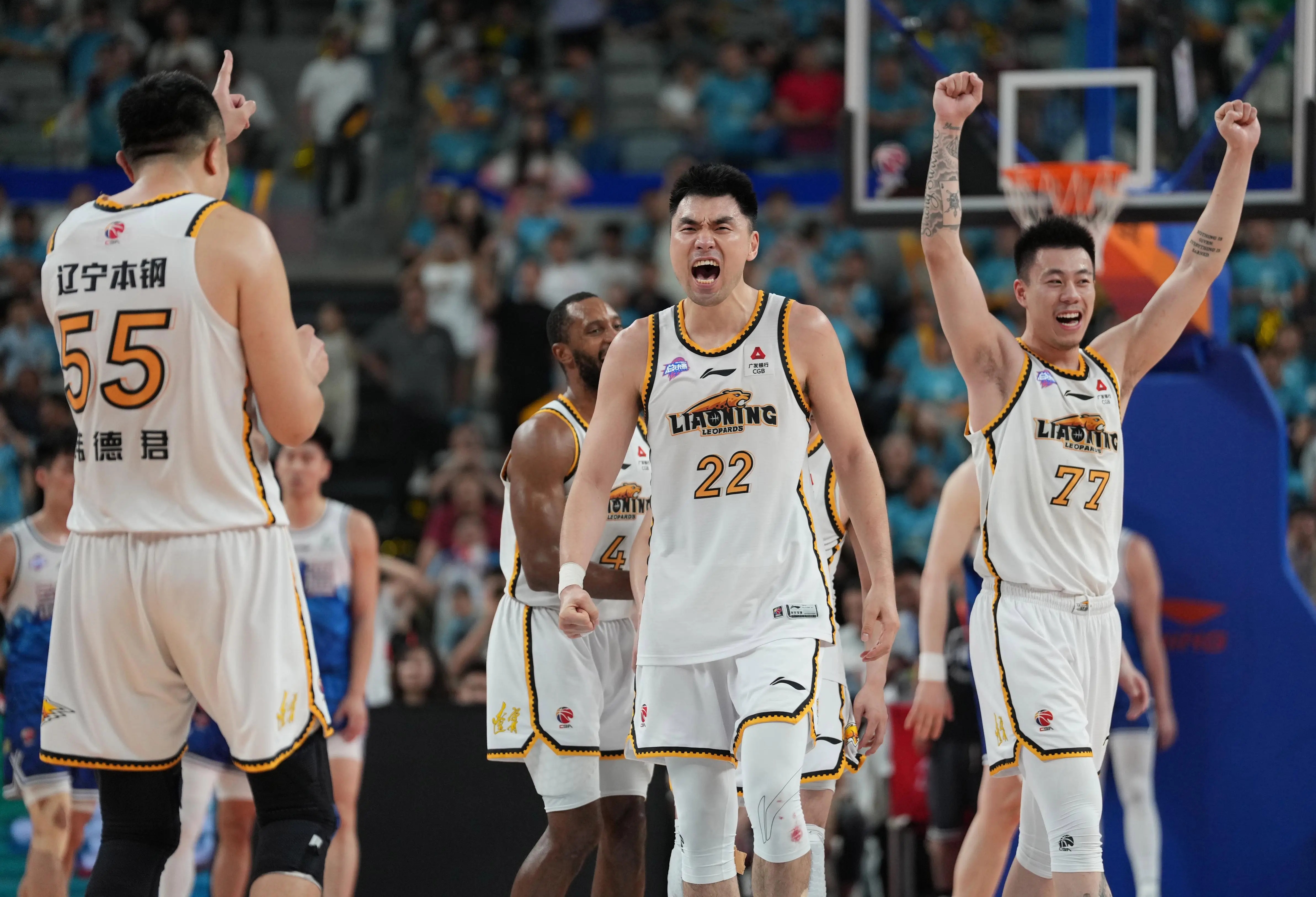 新赛季CBA总决赛掀起全民热潮，球迷狂欢的简单介绍