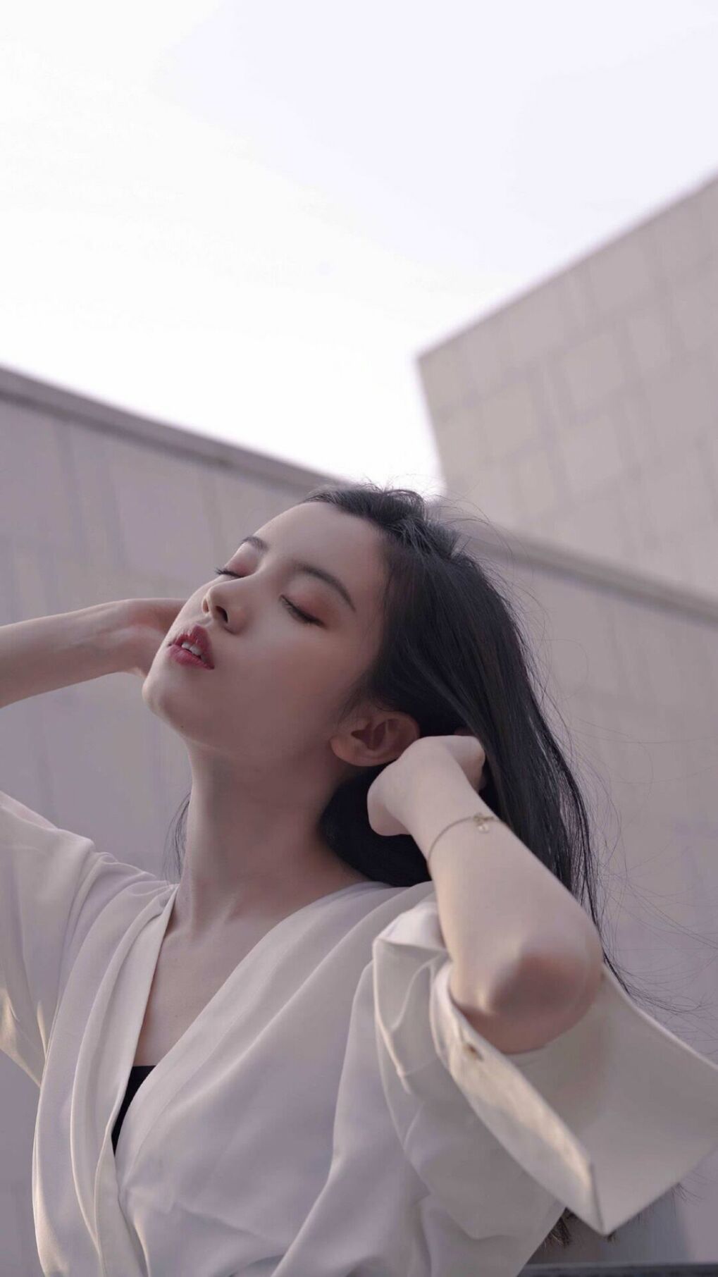 当76人打穿北京队，浓眉式攻防统治如何定义现代篮球的终极形态