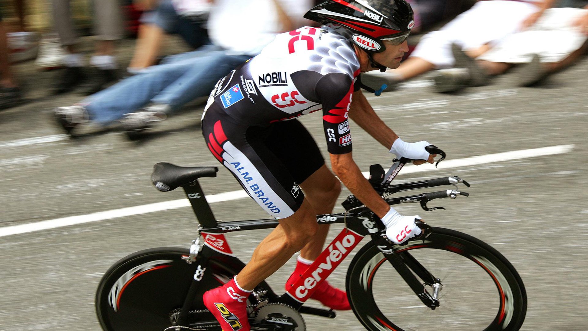 防守的艺术与关键时刻的掌控，从奥地利锁死莱比锡到卡塞米罗的东决接管