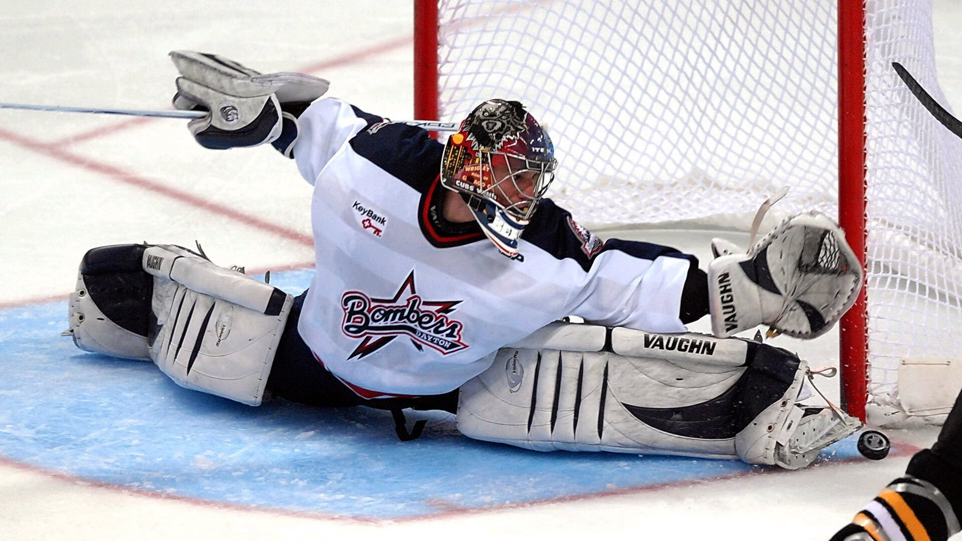 当凯尔特人遇上上海队，文班亚马的无解背后，篮球世界的折叠与想象