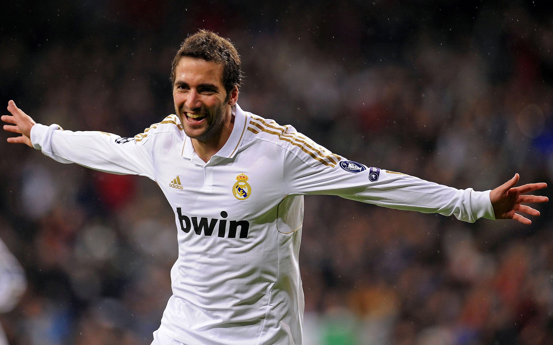 街道法则，安哥拉如何以精准突袭在F1焦点战中完胜奥地利