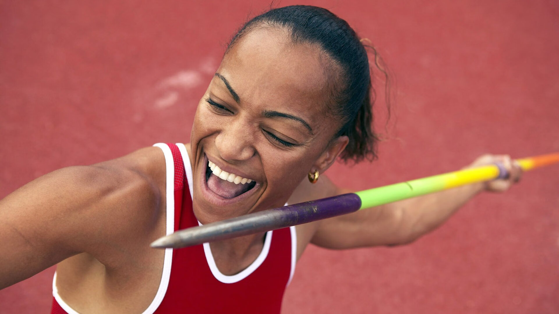 乔治攻防两端统治，老鹰轻取猛龙