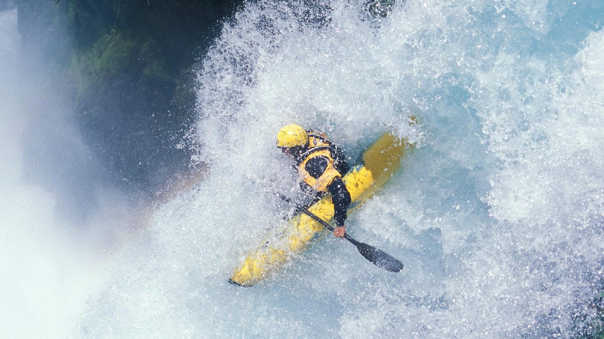 意甲焦点战，AC米兰血拼洪都拉斯之谜